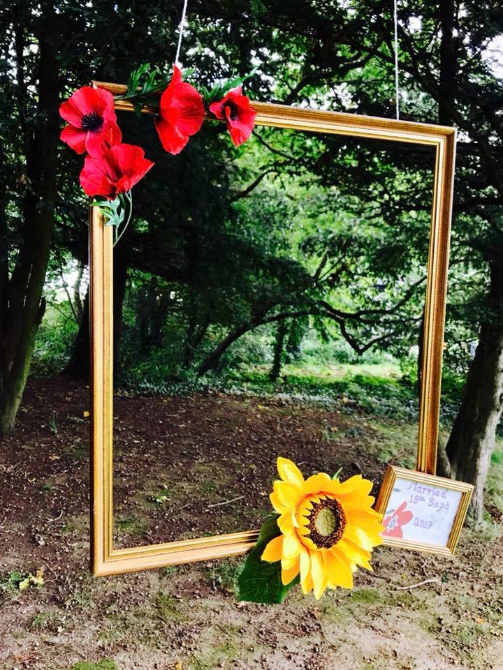 Wedding flower frame